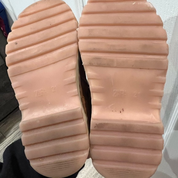 Zara Brown Kids Boots with Plush Collar Warm size 21 equivalent to Baby 5 US - Picture 4 of 5